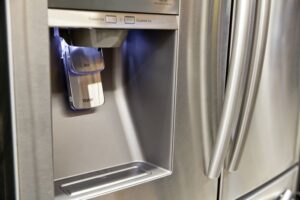 Make sure the ice machine is working properly on the refrigerator of your new home.
