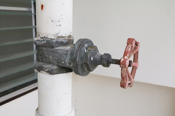water valve on supply pipe