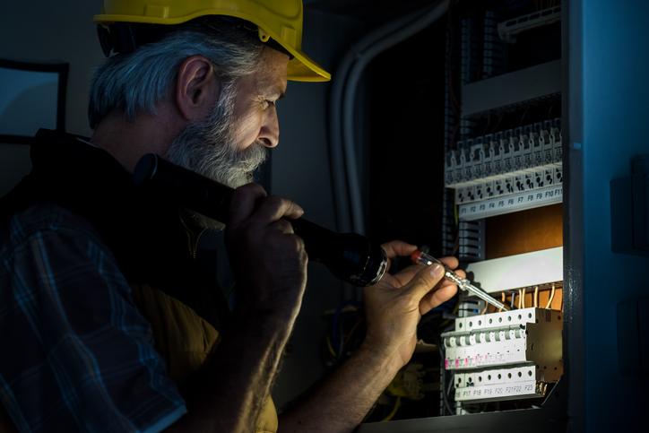 How to Vet an Emergency Electrician in Under 10 Minutes